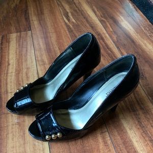 Black flatform peep toe shoes